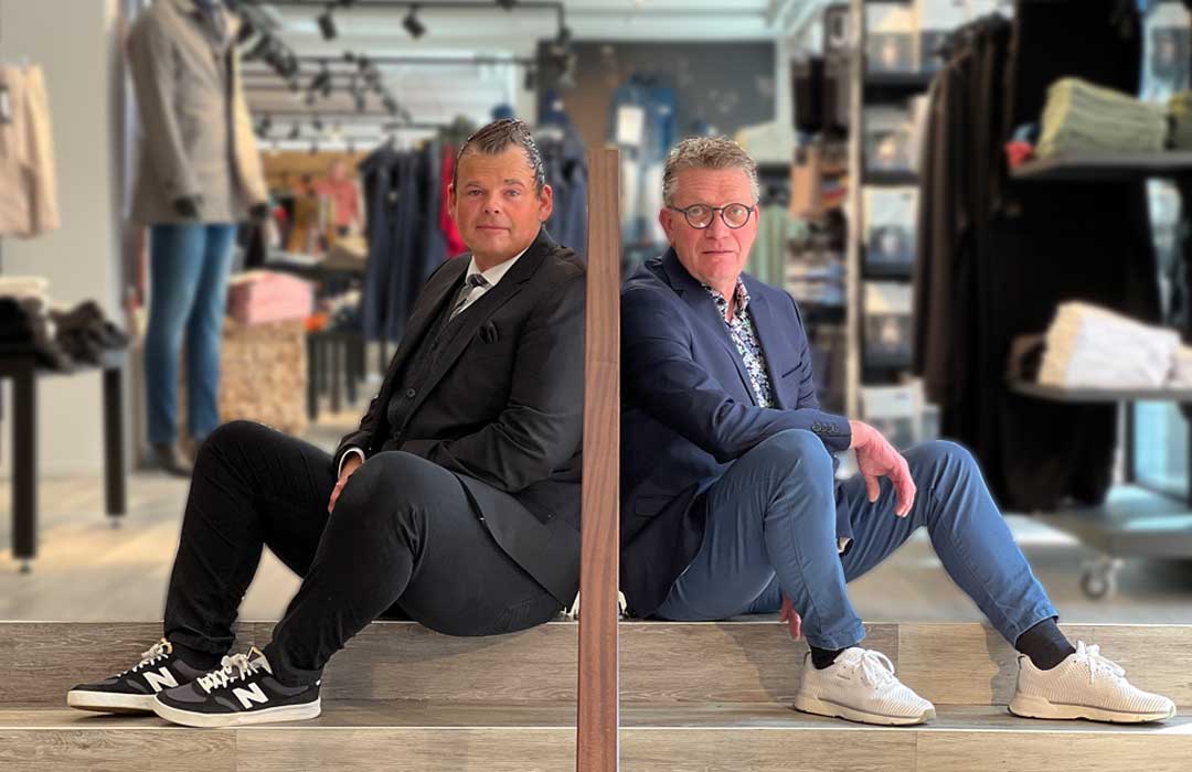 Casper, tv. er den nye mand i spidsen for Din Tøjmand i Hvalsø
