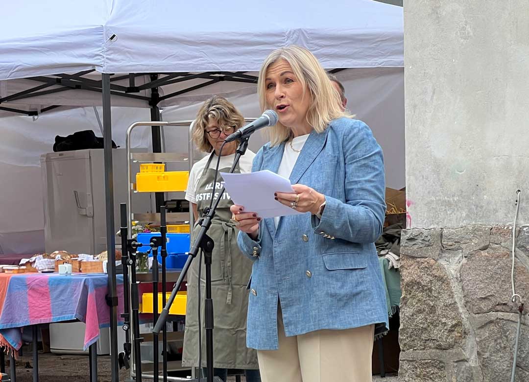 Borgmester Tina Mandrup holder åbningstale ved Lejre Høstfestival 2023