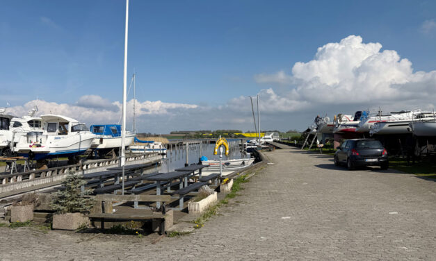 Madpakkehus i Lyndby Havn